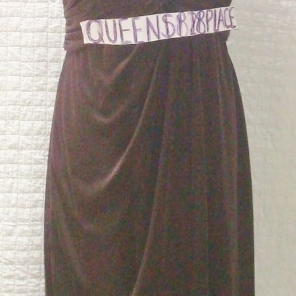 David's Bridal Short Crinkle Chiffon Brown Dress with Front Cascade Size 10 - Picture 5 of 9